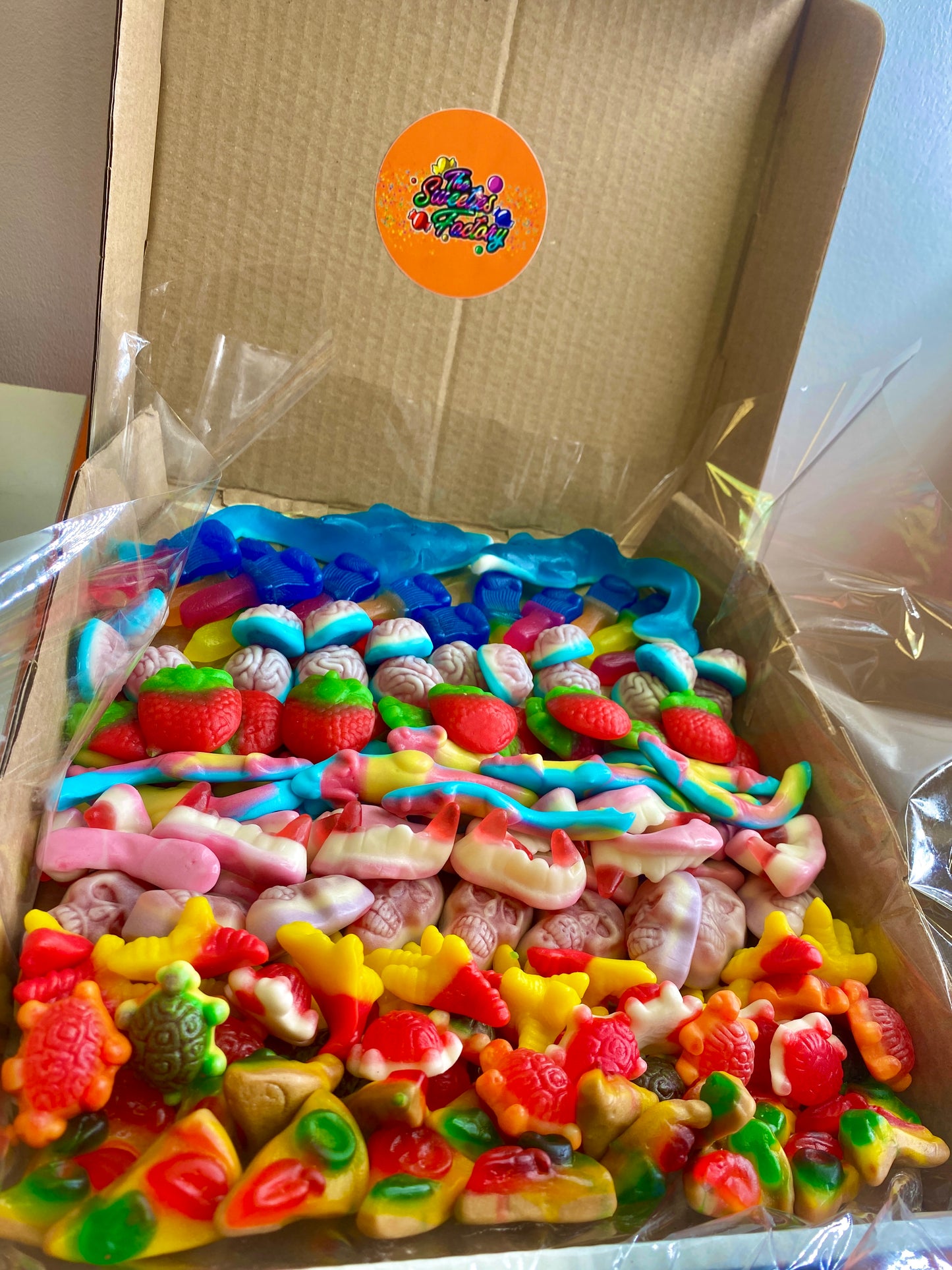 1kg Classic Pick & Mix Box